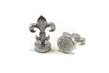 Large Classic Seals 3/4” Round